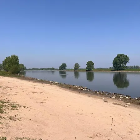 ベッド・アンド・ブレックファスト Bed En Bedford 4*